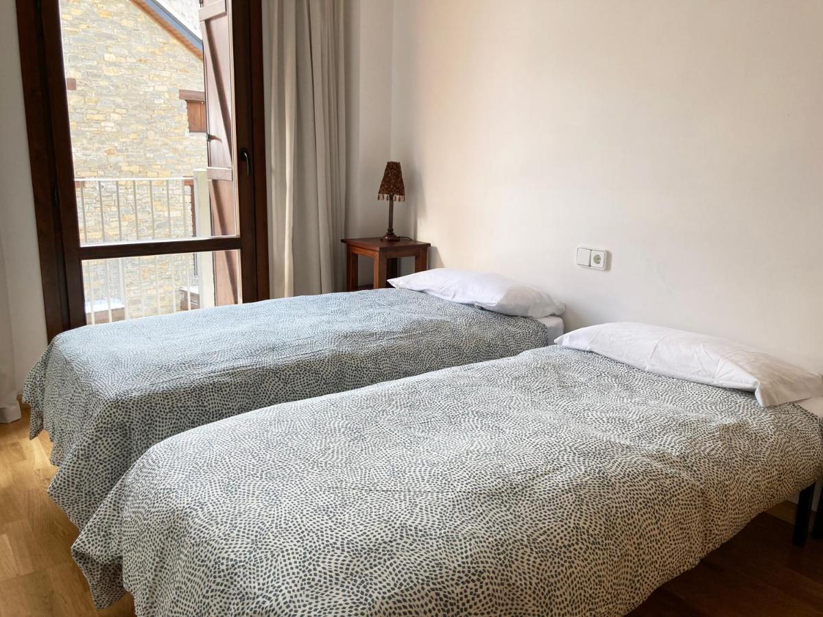 Apartamento Tarmanones Escarrilla Luaran gambar