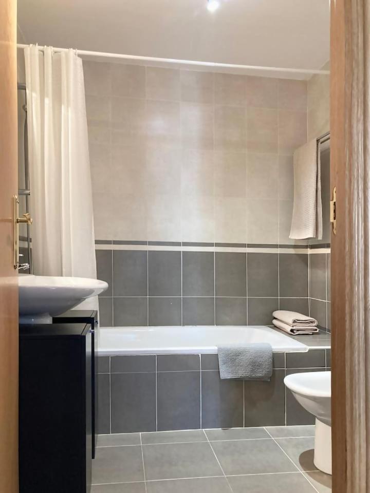 Apartamento Tarmanones Escarrilla Luaran gambar