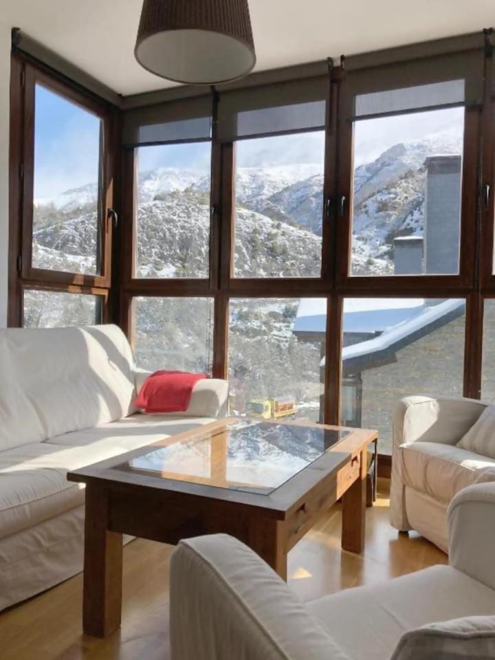 Apartamento Tarmanones Escarrilla Luaran gambar