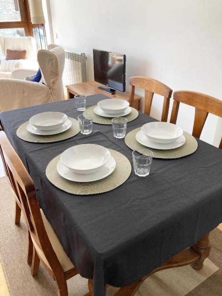 Apartamento Tarmanones Escarrilla Luaran gambar