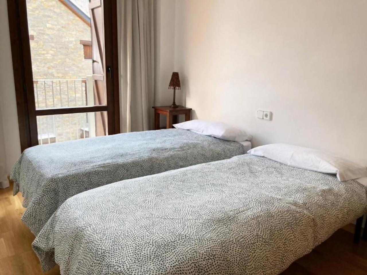 Apartamento Tarmanones Escarrilla Luaran gambar
